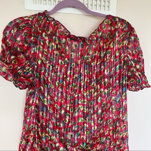 Dana Maxx silk accordion top - Picture 6 of 7